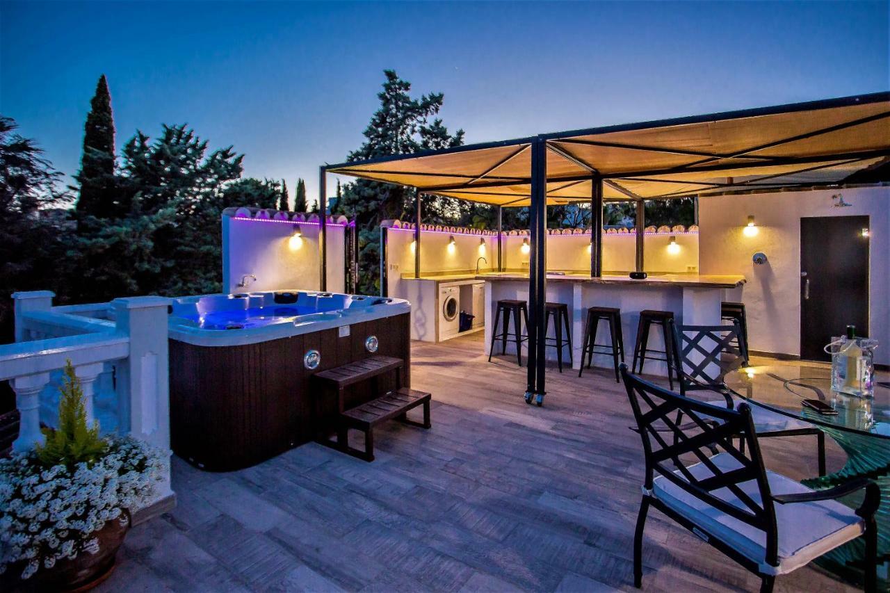 Luxury Villa With Swimming Pool And Jacuzzi Marbella Kültér fotó